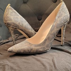 Sarah Jessica Parker. Size 35.5